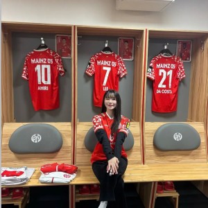 开云入口app-【每日足球女神26】国外的足球博主可真顶啊！|野球场|性感美女|在野|足球水平|球场_新浪体育_新浪新闻